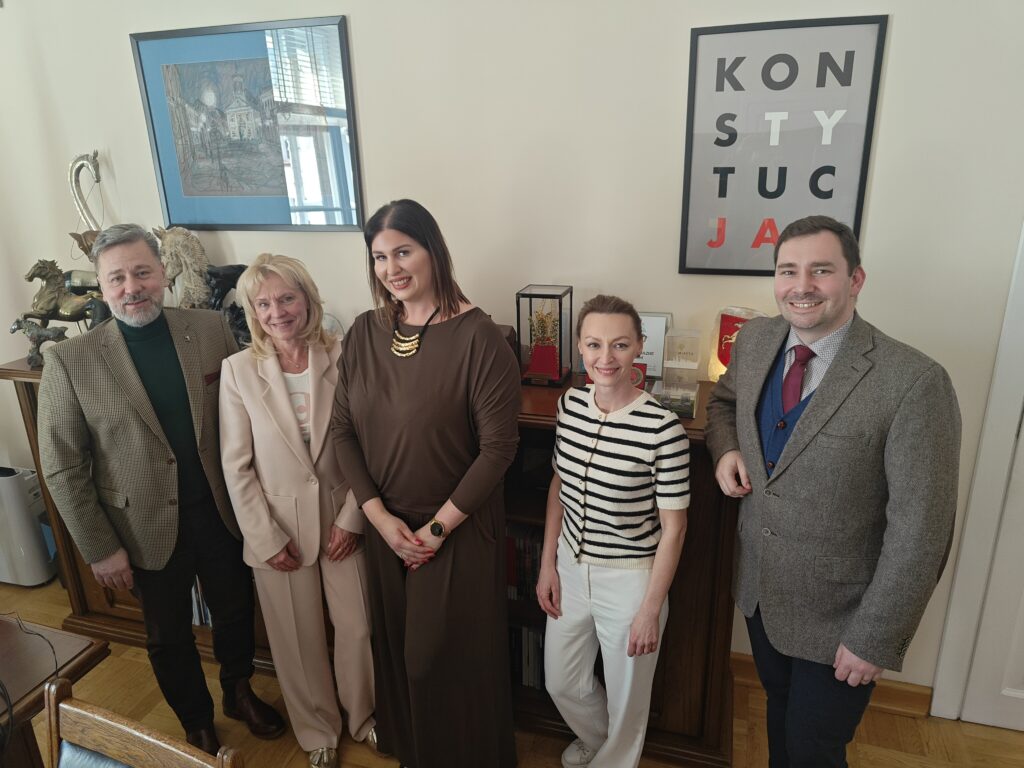 Na zdjęciu delegacja DGA S.A. podczas spotkania w Urzędzie Miasta Konina razem z prezydentem Piotrem Korytowskim.